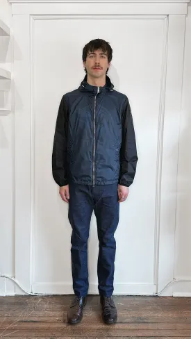 Burberry Navy & Black Lightweight Hooded Windbreaker Medium
