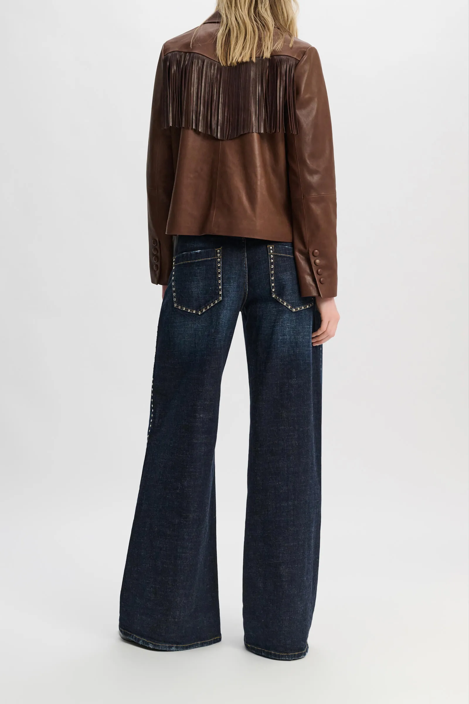 SLEEK STATEMENT JACKET